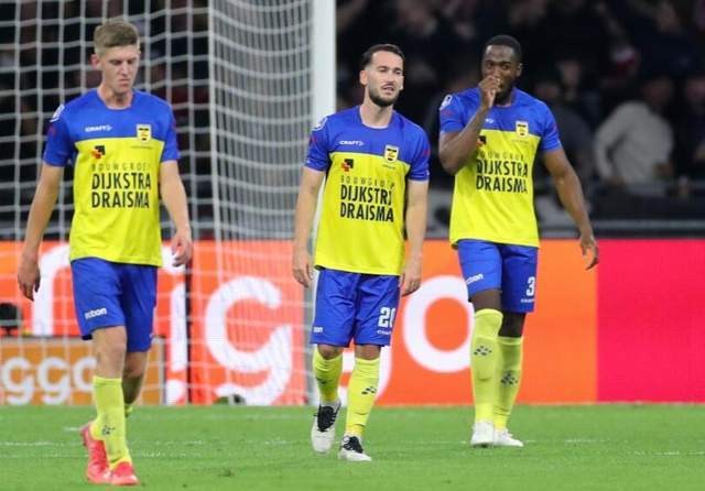 他带领球队 他带领球队