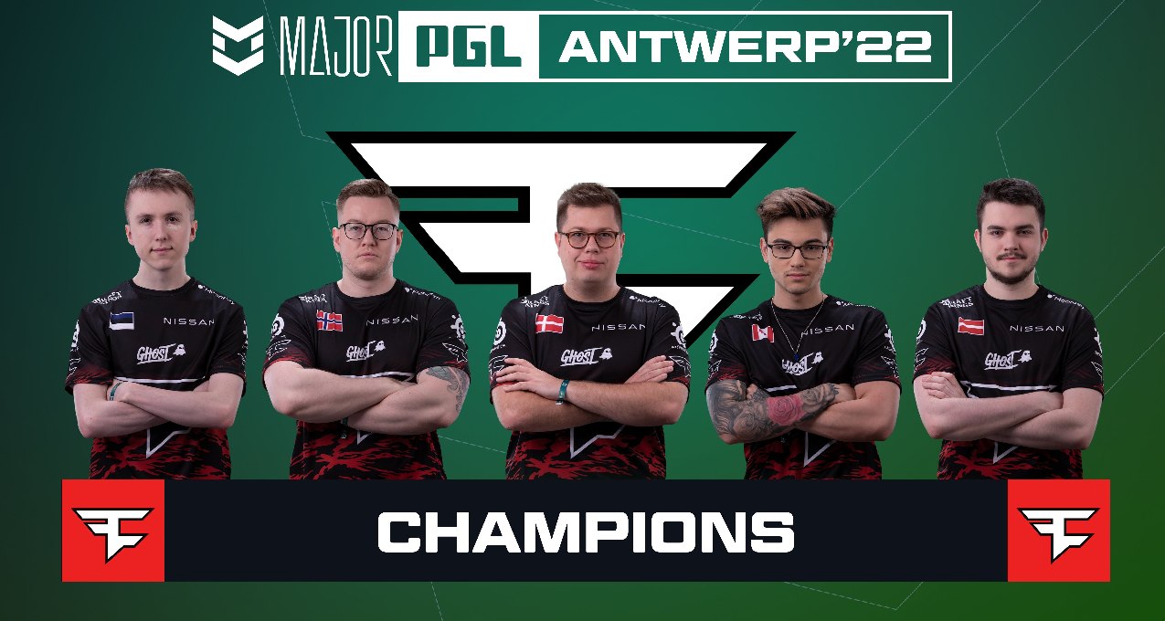 既能背身牵 既能背身牵