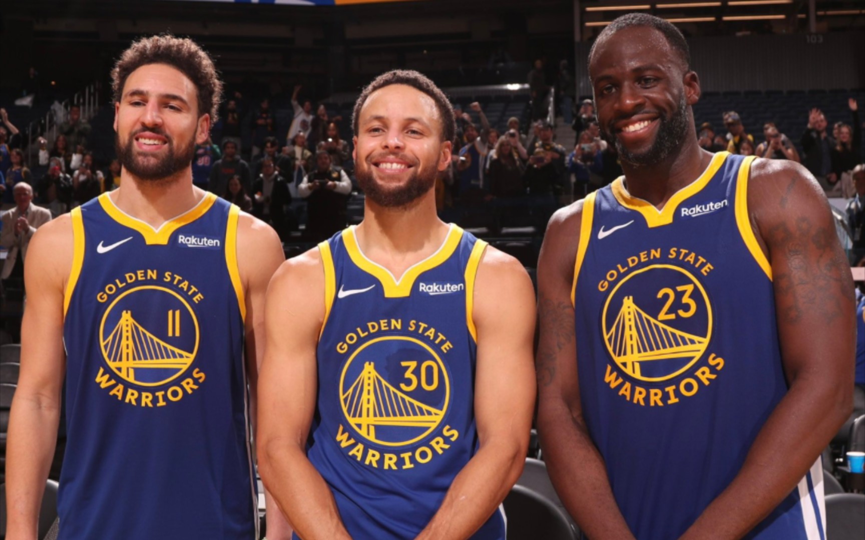 相比之下 相比之下